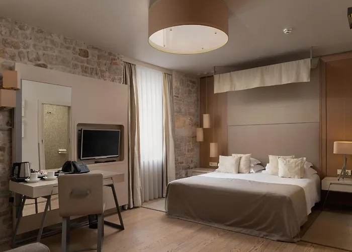 Art Kalelarga Hotel 4*