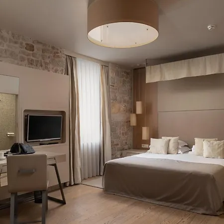 Art Kalelarga Hotel 4*