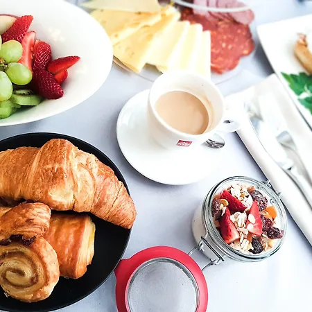 Hotel Art Kalelarga 4*