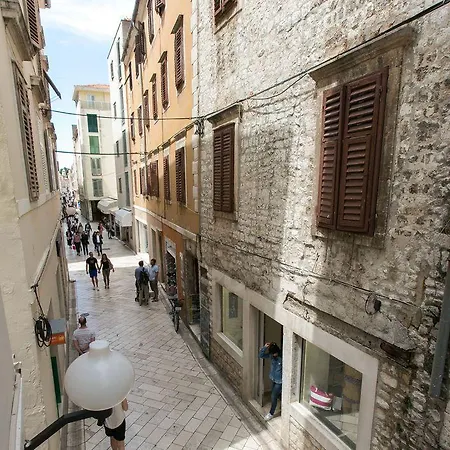 Art Kalelarga 4* Zara