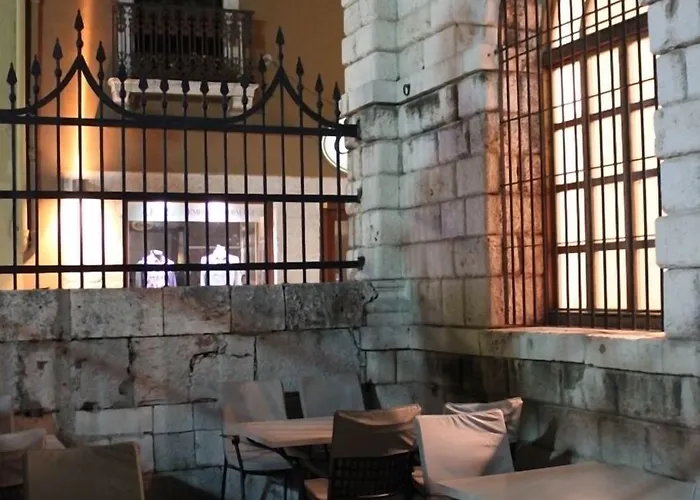 Art Kalelarga ホテル